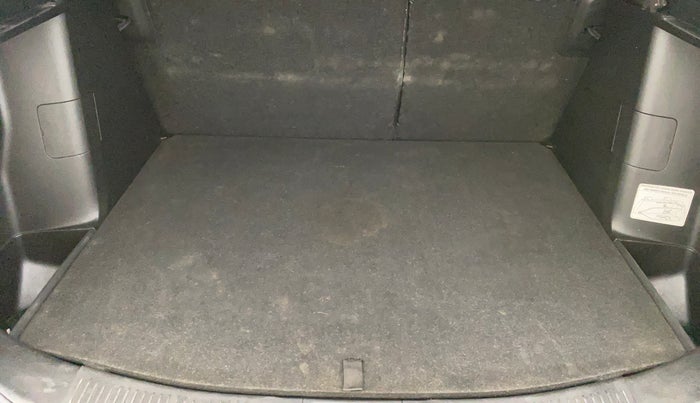 2015 Maruti S Cross ZETA 1.3, Diesel, Manual, 92,164 km, Boot Inside