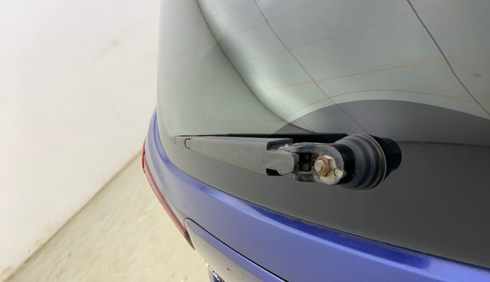 2015 Maruti S Cross ZETA 1.3, Diesel, Manual, 92,164 km, Rear Wiper