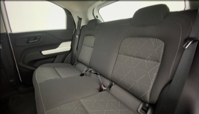 2021 Tata PUNCH ACCOMPLISHED MT, Petrol, Manual, 9,747 km, Right Side Rear Door Cabin