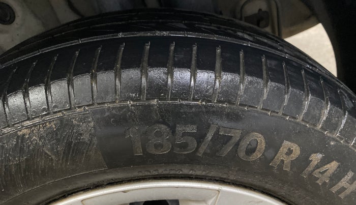 2016 Hyundai Elite i20 MAGNA 1.2, Petrol, Manual, 51,407 km, Left Rear Tyre Tread