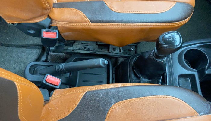 2019 Datsun Go A, Petrol, Manual, 26,461 km, Gear Lever