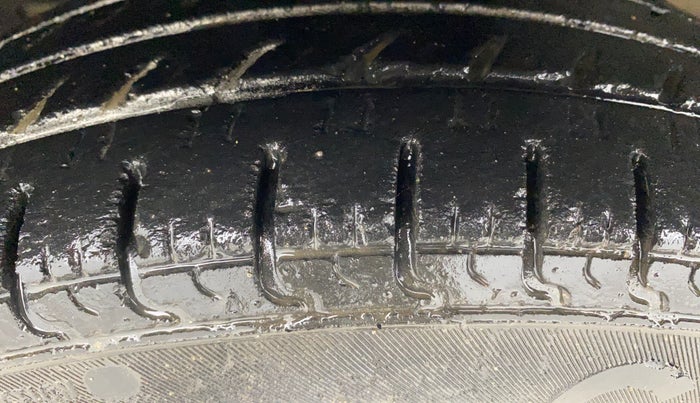 2019 Datsun Go A, Petrol, Manual, 26,461 km, Left Front Tyre Tread