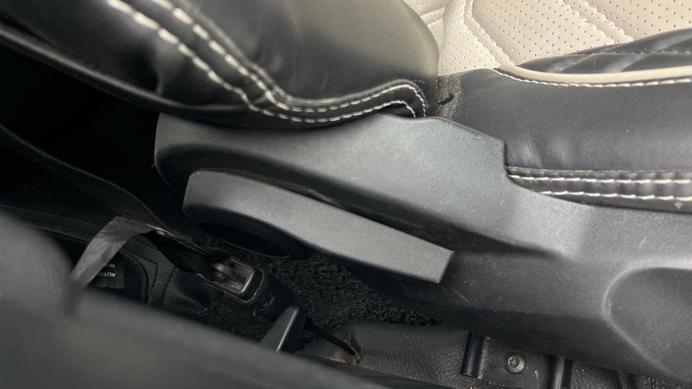 2021 Tata PUNCH ADVENTURE MT, Petrol, Manual, 65,667 km, Driver Side Adjustment Panel