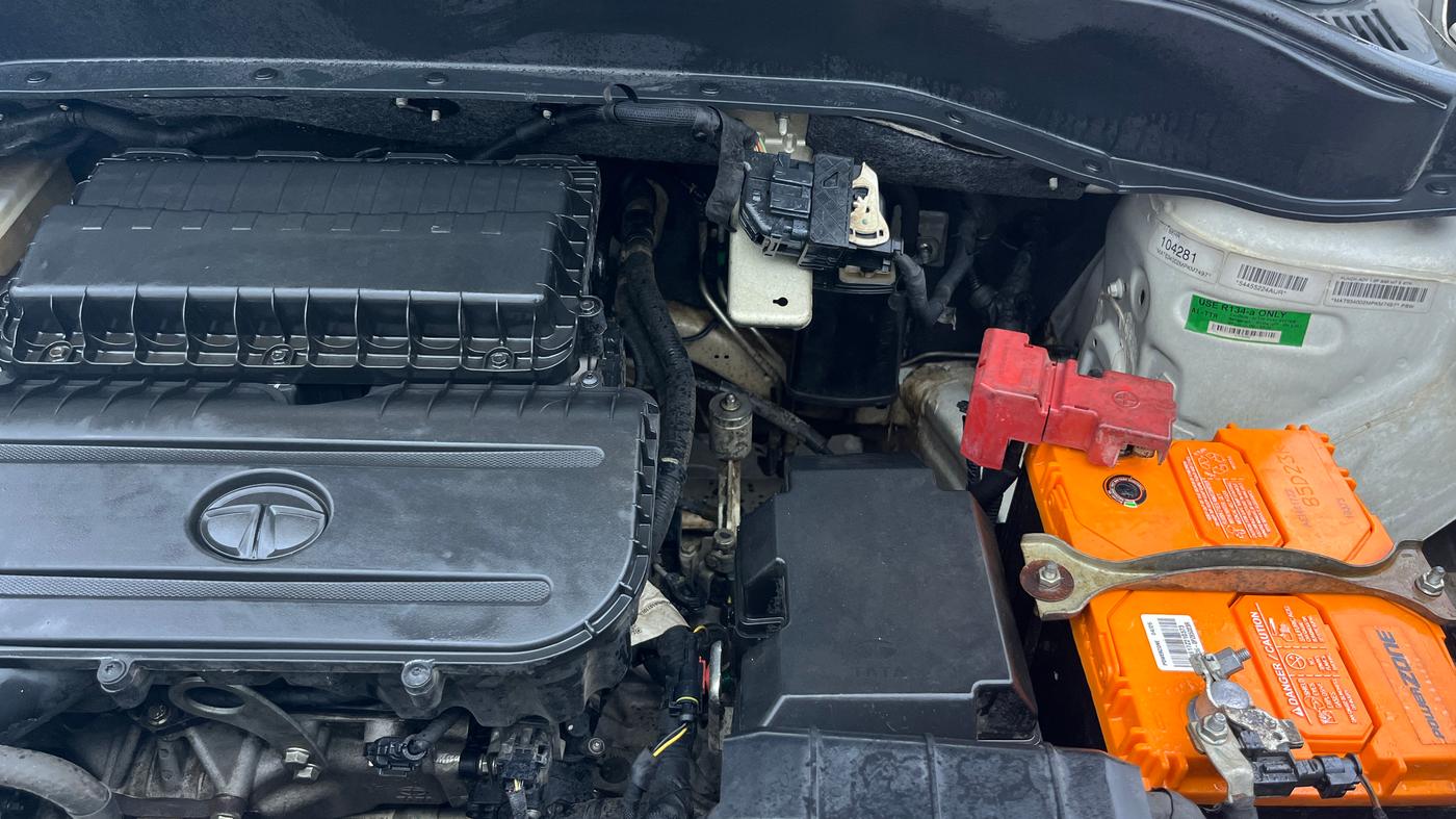 2021 Tata PUNCH ADVENTURE MT, Petrol, Manual, 65,667 km, Engine View - Left