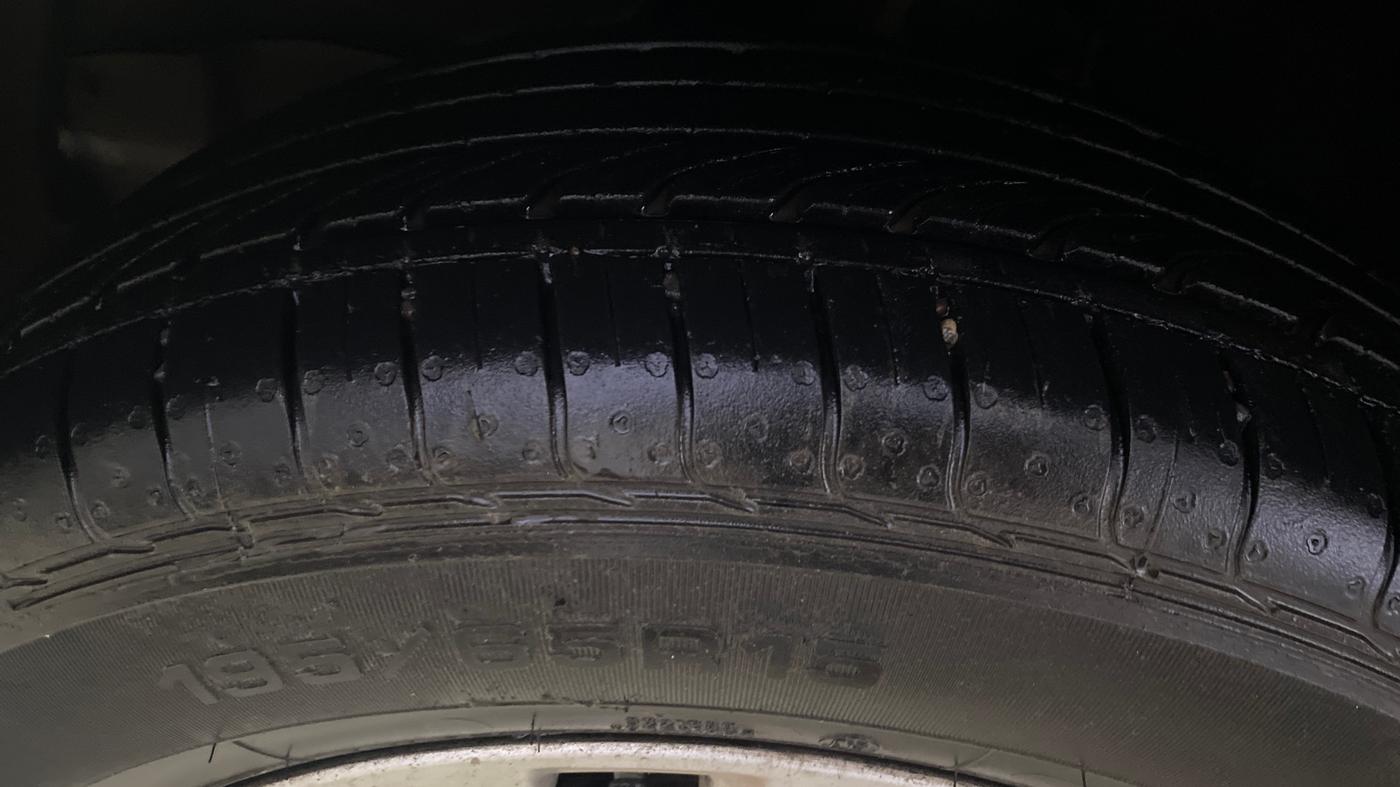 2017 Toyota Corolla Altis G CVT PETROL, Petrol, Automatic, 39,248 km, Left Front Tyre Tread
