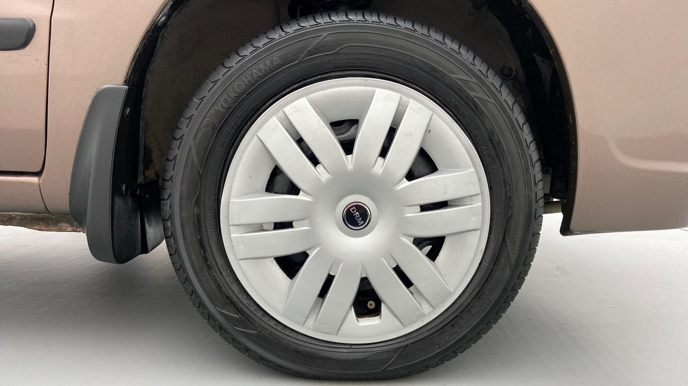 2012 Maruti Zen Estilo VXI, Petrol, Manual, 54,507 km, Right Front Wheel