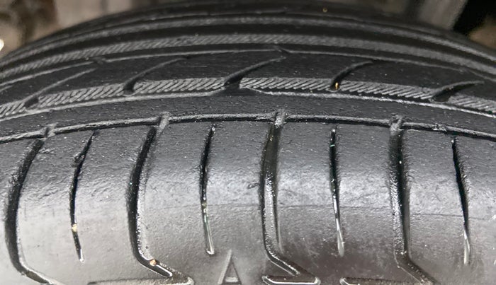 2012 Maruti Zen Estilo VXI, Petrol, Manual, 54,507 km, Right Rear Tyre Tread