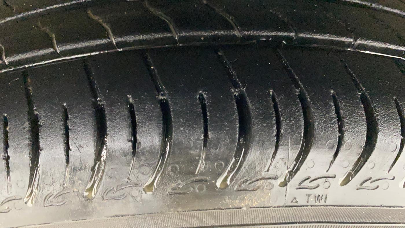 2016 Maruti Celerio ZXI AMT, Petrol, Automatic, 88,368 km, Left Front Tyre Tread