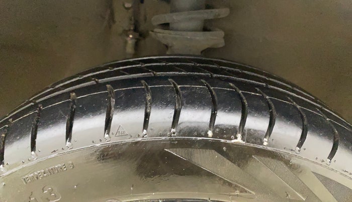 2015 Maruti Alto K10 VXI AMT, Petrol, Automatic, 30,130 km, Right Front Tyre Tread