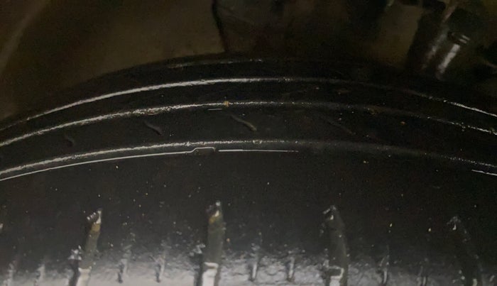 2022 KIA CARENS PRESTIGE PLUS 1.5 DIESEL 7 STR, Diesel, Manual, 38,893 km, Left Front Tyre Tread