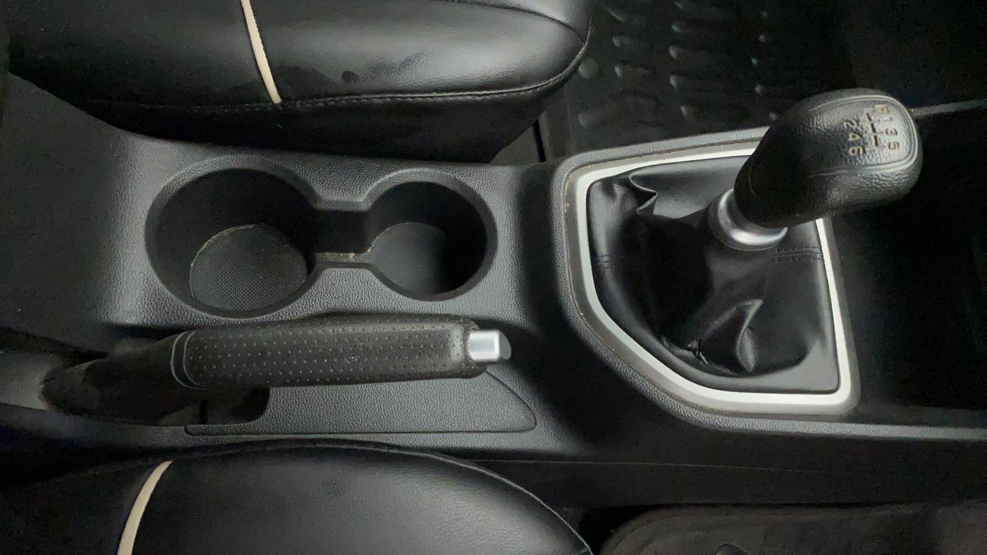 2017 Hyundai Creta E PLUS 1.6 PETROL, Petrol, Manual, 93,639 km, Gear Lever