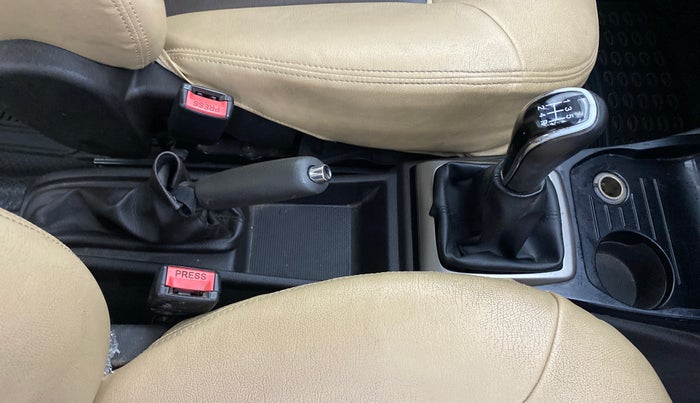 2015 Tata Zest XMS PETROL, Petrol, Manual, 70,846 km, Gear Lever