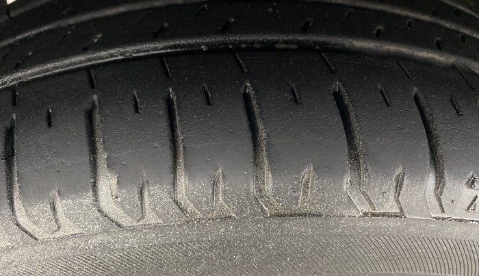 2015 Tata Zest XMS PETROL, Petrol, Manual, 70,846 km, Left Front Tyre Tread