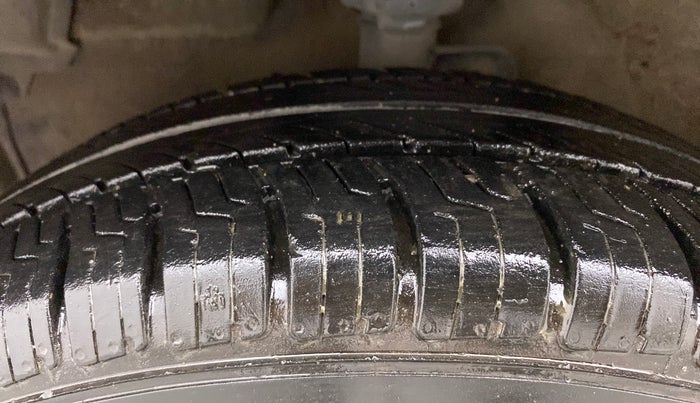 2017 Maruti Celerio ZXI AMT, Petrol, Automatic, 72,308 km, Left Front Tyre Tread