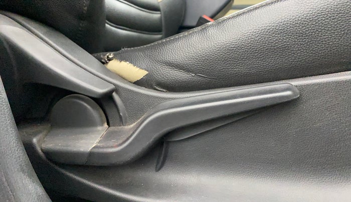 2019 Honda Amaze 1.2L I-VTEC V, Petrol, Manual, 75,057 km, Driver Side Adjustment Panel