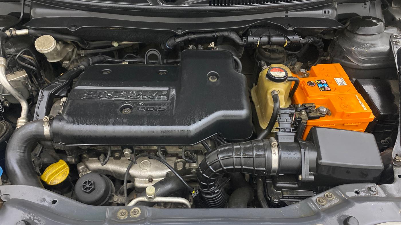 2014 Maruti Swift Dzire VXI, Petrol, Manual, 69,561 km, Engine View