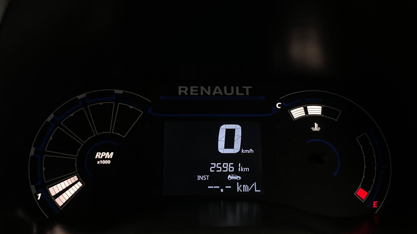 2020 Renault TRIBER RXZ, Petrol, Manual, 25,945 km, Odometer Image