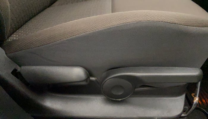 2021 Toyota URBAN CRUISER PREMIUM GRADE AT, Petrol, Automatic, 38,935 km, Driver Side Adjustment Panel