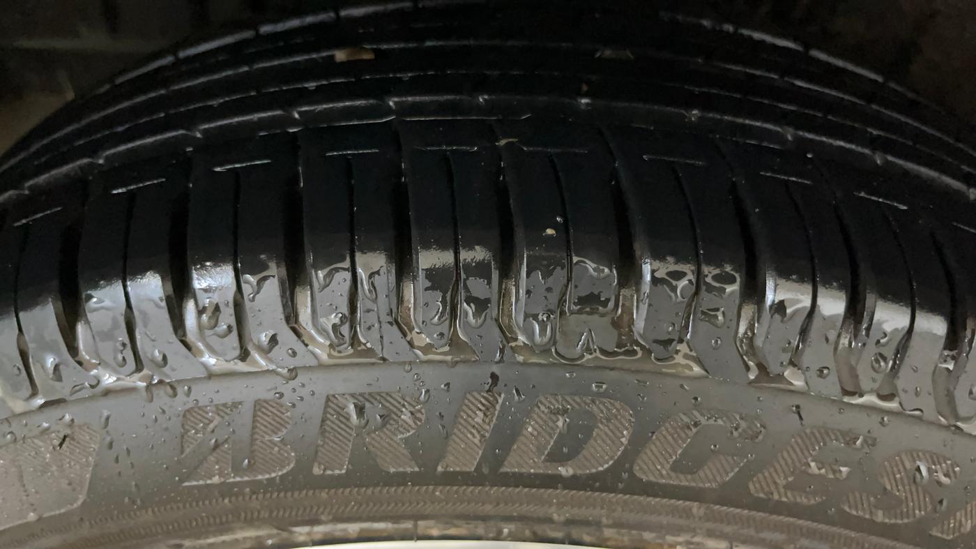 2023 Toyota RUMION V AT , Petrol, Automatic, 7,123 km, Right Rear Tyre Tread