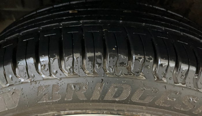 2023 Toyota RUMION V AT , Petrol, Automatic, 7,062 km, Right Rear Tyre Tread