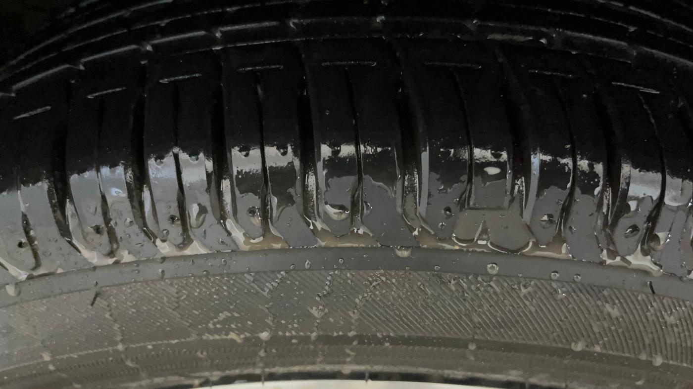 2023 Toyota RUMION V AT , Petrol, Automatic, 7,123 km, Left Front Tyre Tread