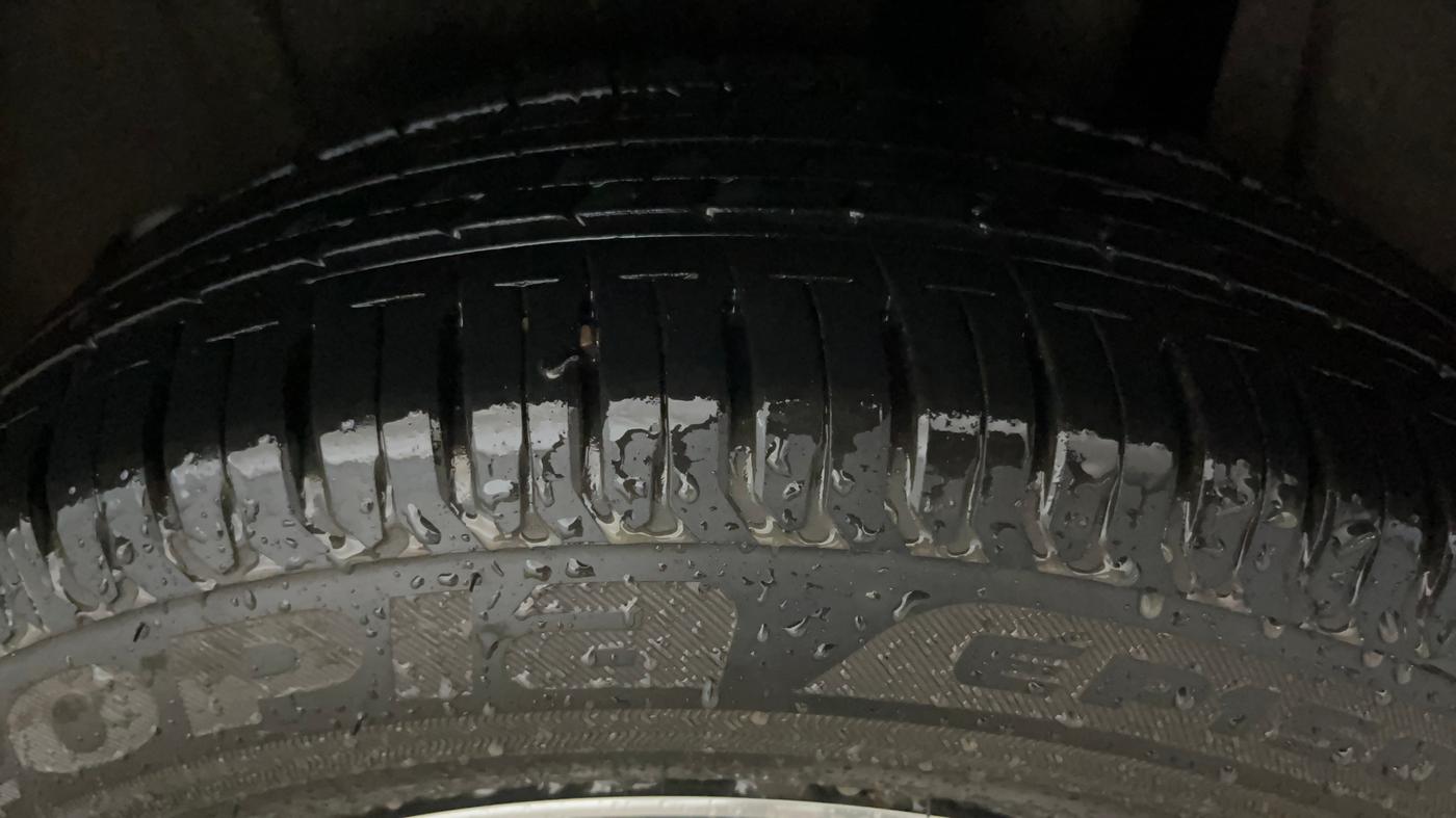 2023 Toyota RUMION V AT , Petrol, Automatic, 7,123 km, Left Rear Tyre Tread