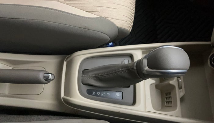 2023 Toyota RUMION V AT , Petrol, Automatic, 7,062 km, Gear Lever