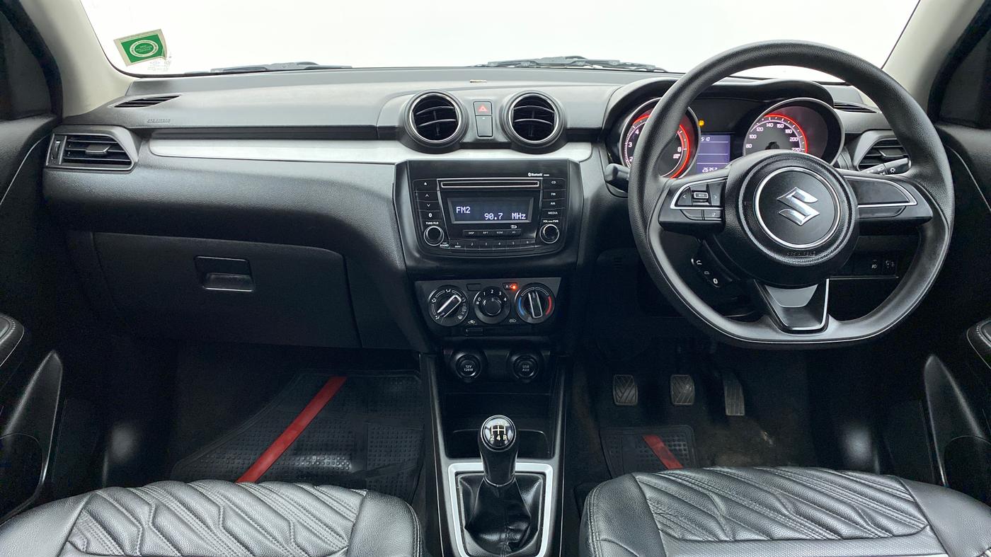 2020 Maruti Swift VXI, Petrol, Manual, 26,353 km, Dashboard