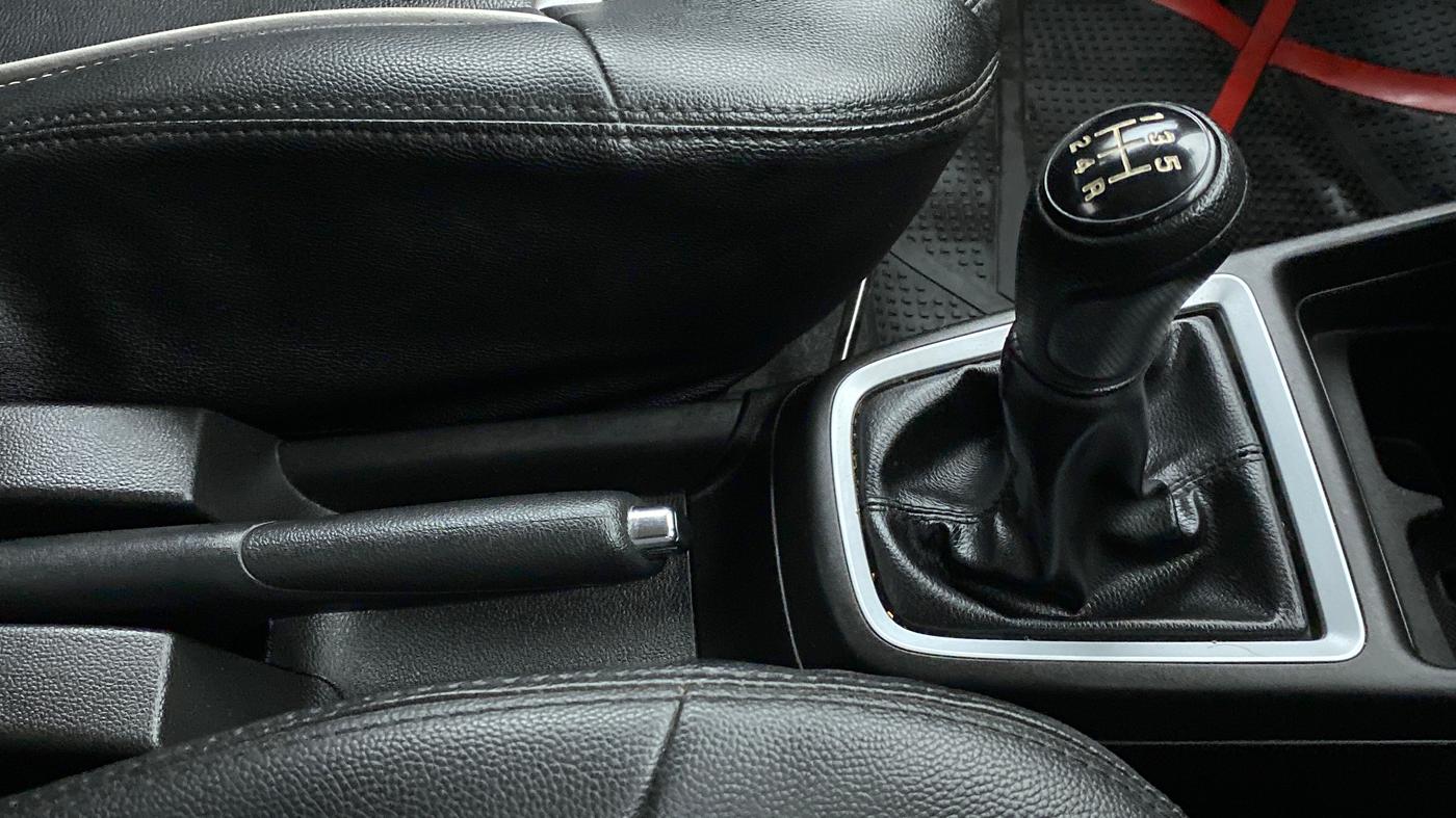 2020 Maruti Swift VXI, Petrol, Manual, 26,353 km, Gear Lever