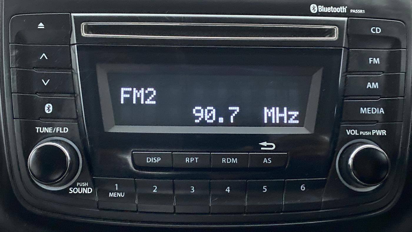 2020 Maruti Swift VXI, Petrol, Manual, 26,353 km, Infotainment System