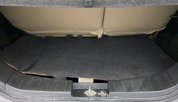 2016 Maruti Wagon R 1.0 VXI OPT, Petrol, Manual, 41,411 km, Boot Inside