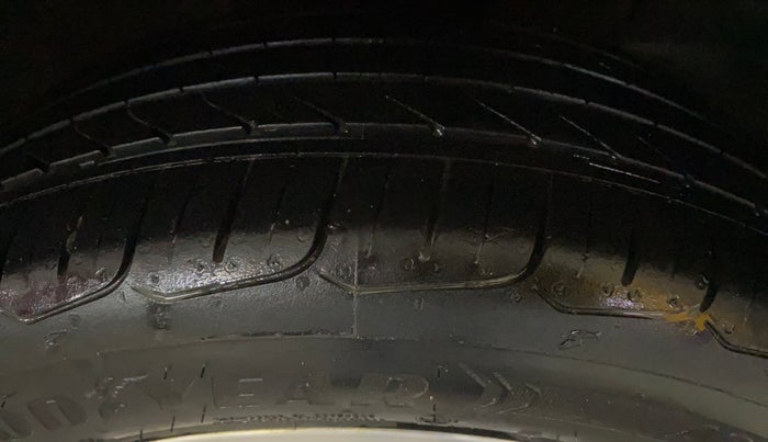 2016 Hyundai Elite i20 ASTA 1.2 (O), Petrol, Manual, 57,753 km, Right Front Tyre Tread