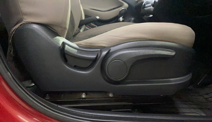 2016 Hyundai Elite i20 ASTA 1.2 (O), Petrol, Manual, 57,753 km, Driver Side Adjustment Panel