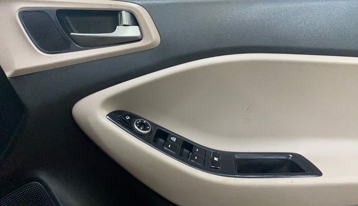 2016 Hyundai Elite i20 ASTA 1.2 (O), Petrol, Manual, 57,753 km, Driver Side Door Panels Control