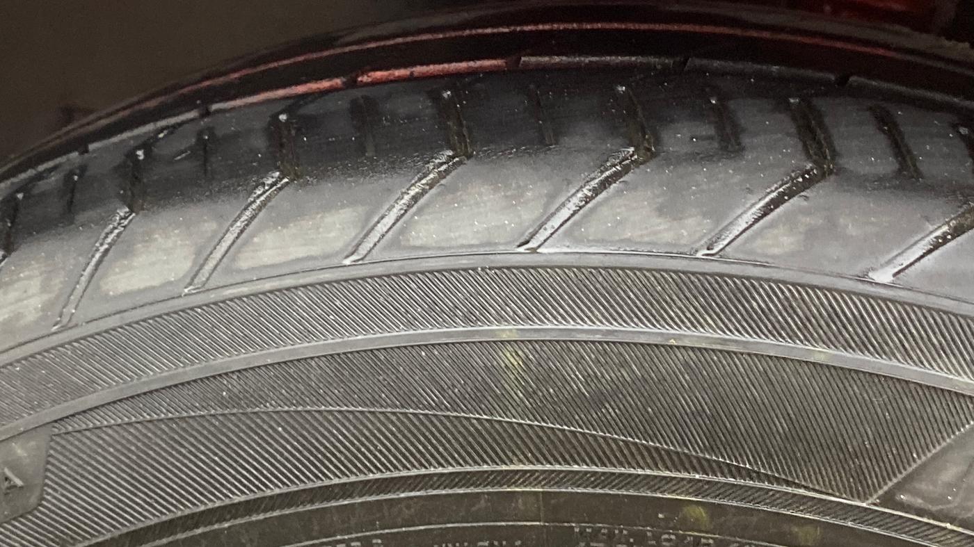 2022 Maruti Celerio ZXI PLUS AGS, Petrol, Automatic, 29,569 km, Left Front Tyre Tread