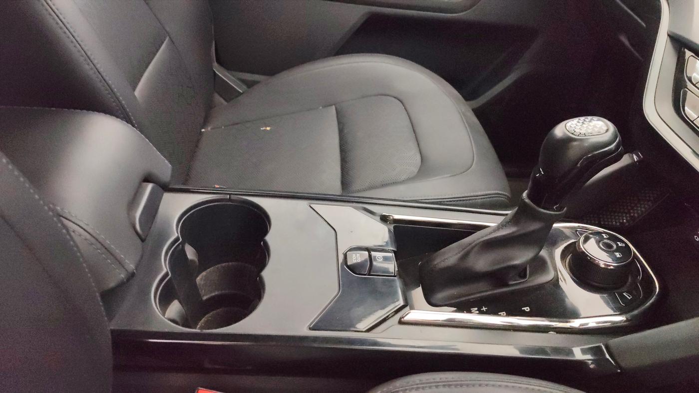 2022 Tata Safari XZA PLUS, Diesel, Automatic, 52,660 km, Gear Lever