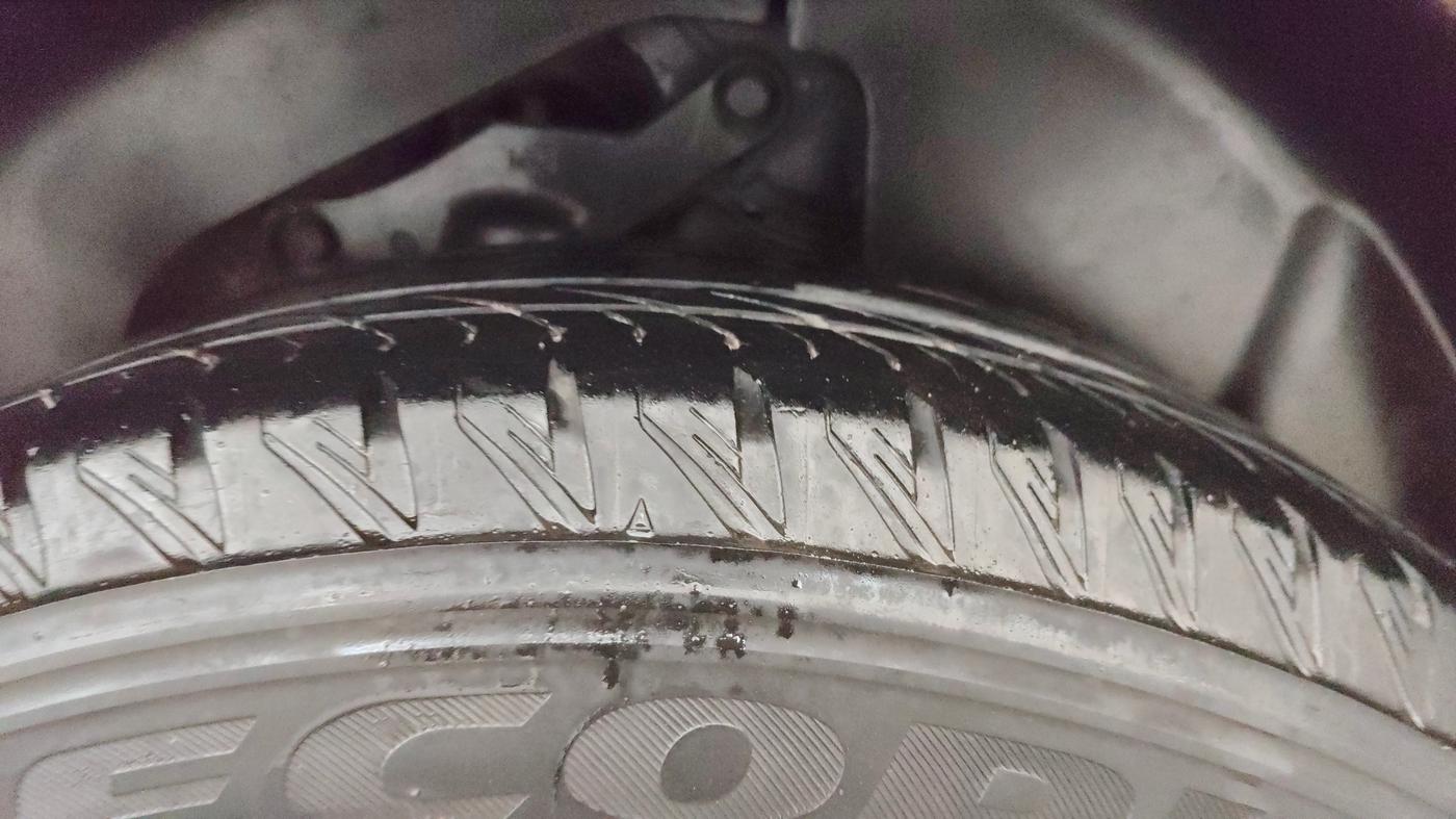 2022 Tata Safari XZA PLUS, Diesel, Automatic, 52,660 km, Left Rear Tyre Tread