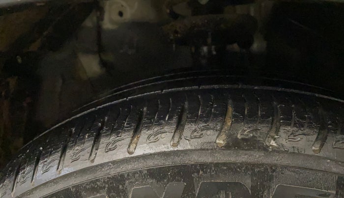 2021 KIA SONET HTX 1.0 IMT, Petrol, Manual, 30,923 km, Right Front Tyre Tread