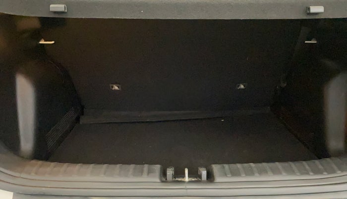 2021 KIA SONET HTX 1.0 IMT, Petrol, Manual, 30,923 km, Boot Inside