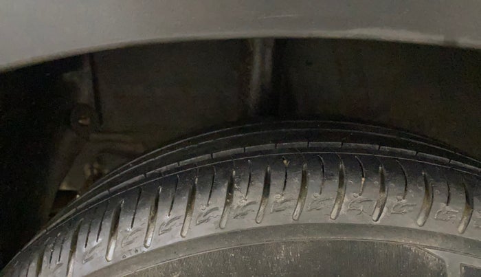 2021 KIA SONET HTX 1.0 IMT, Petrol, Manual, 30,923 km, Right Rear Tyre Tread
