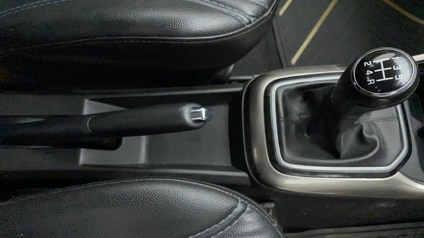 2018 Maruti IGNIS DELTA 1.2 K12, Petrol, Manual, 44,550 km, Gear Lever