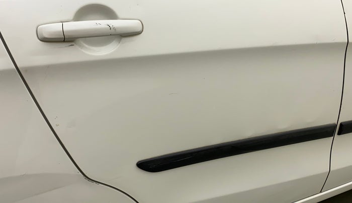 2018 Maruti Celerio ZXI AMT (O), CNG, Automatic, 35,778 km, Right rear door - Minor scratches