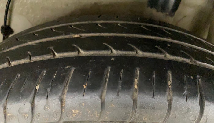 2018 Maruti Celerio ZXI AMT (O), CNG, Automatic, 35,778 km, Left Rear Tyre Tread
