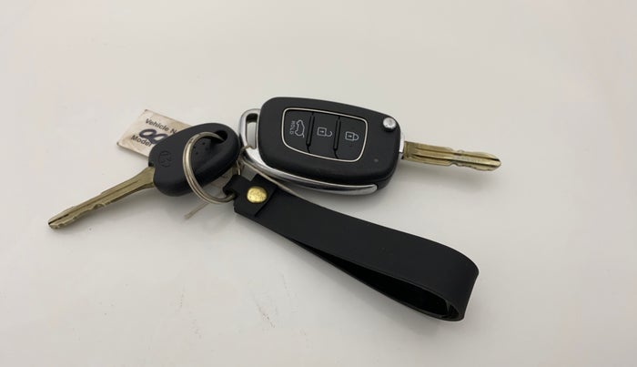 2022 Hyundai NEW I20 SPORTZ 1.2 MT, Petrol, Manual, 41,907 km, Key Close Up