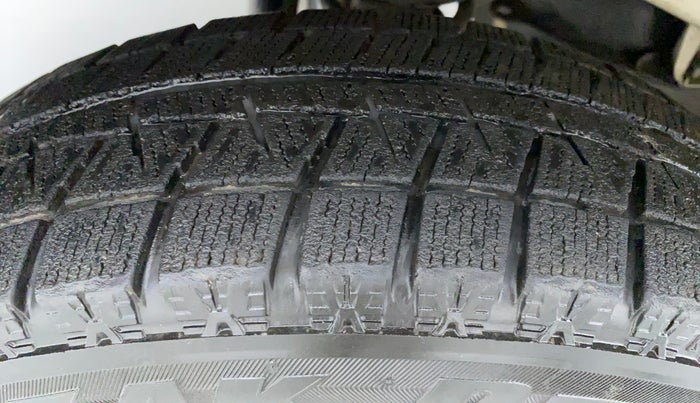 2018 Maruti Eeco 5 STR CNG WITH AC PLUSHTR, CNG, Manual, 41,301 km, Right Rear Tyre Tread