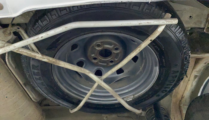 2018 Maruti Eeco 5 STR CNG WITH AC PLUSHTR, CNG, Manual, 41,301 km, Spare Tyre