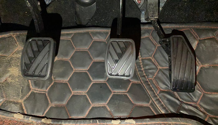 2022 Toyota Glanza G, Petrol, Manual, 38,407 km, Pedals