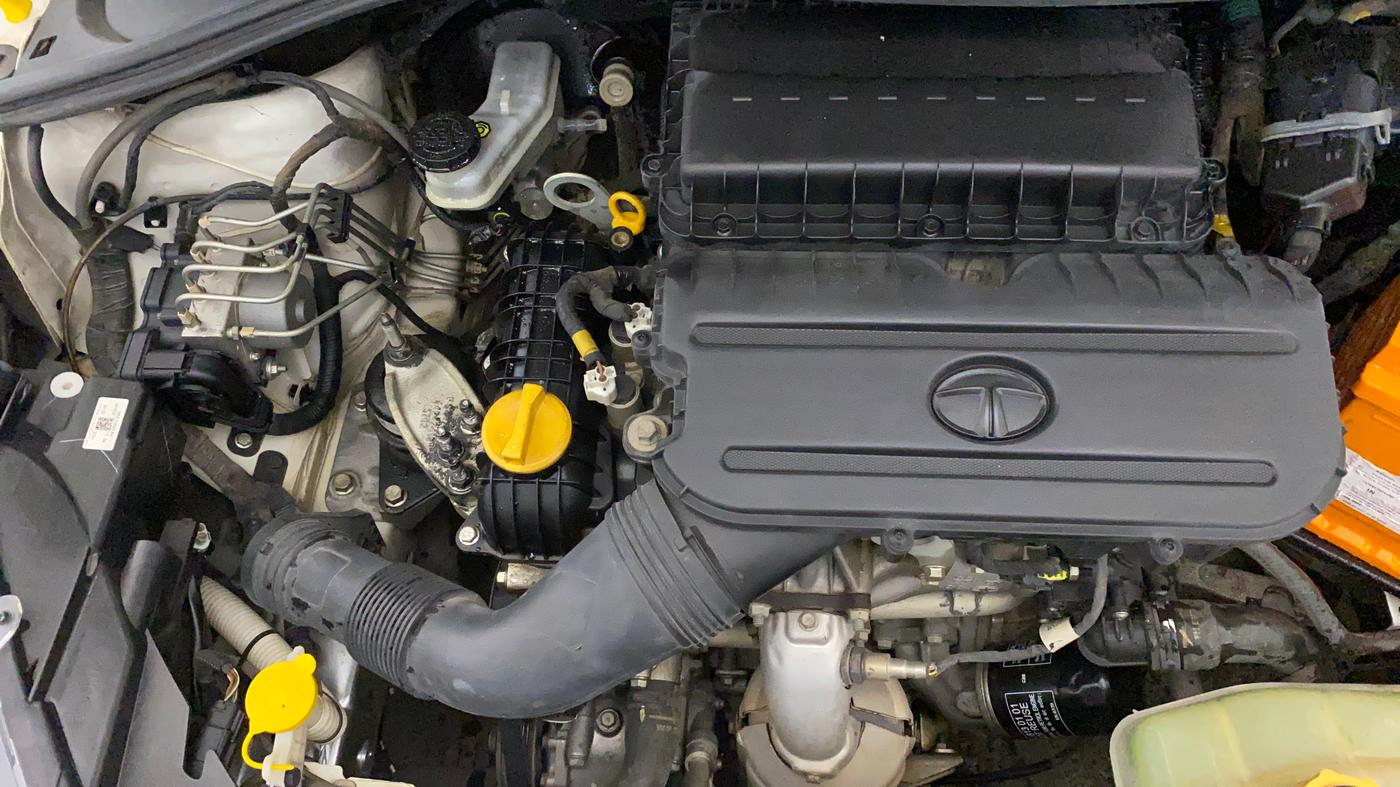 2021 Tata Tiago XZ PLUS PETROL, Petrol, Manual, 71,106 km, Engine View - Right