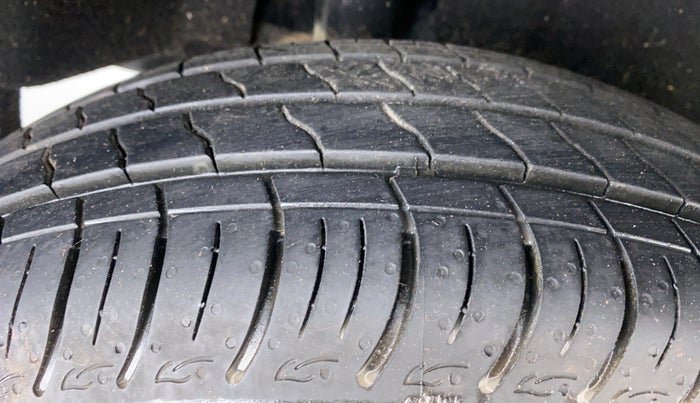 2022 Maruti Baleno SIGMA PETROL 1.2, Petrol, Manual, 3,614 km, Right Rear Tyre Tread