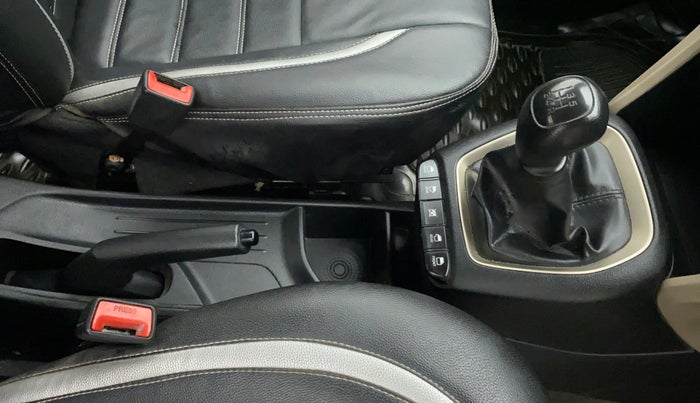 2019 Hyundai NEW SANTRO ASTA MT, Petrol, Manual, 65,039 km, Gear Lever